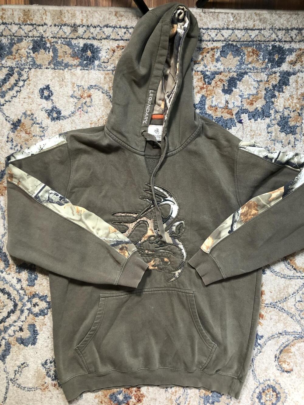 Legendary Whitetails Hoodie Sweatshirt Mens Large Green Camo Fleece Buck Logo
